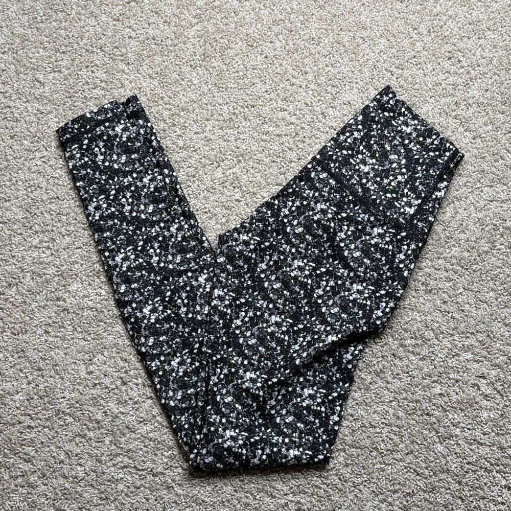 Lululemon Shine Tight (Roll Down)